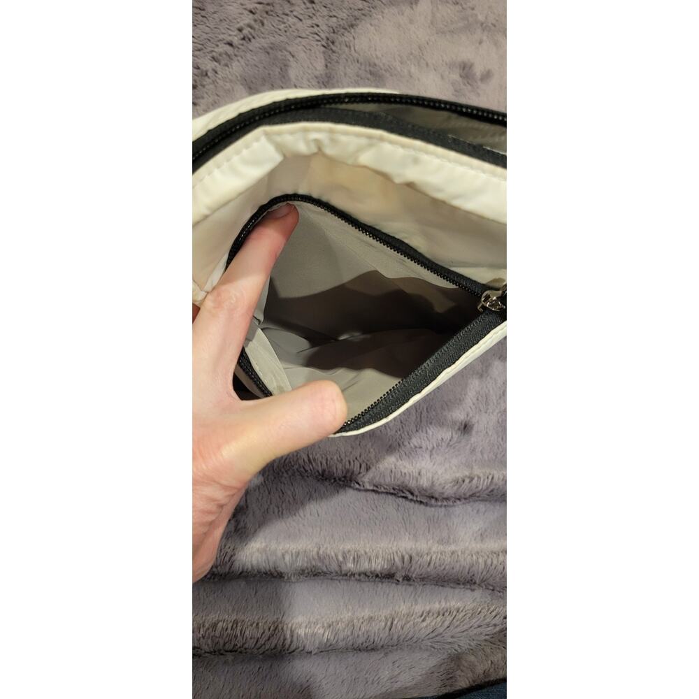ATHLETA All Bags All About Vertical Crossbody Bag White Small Lightweight - Picture 5 of 13